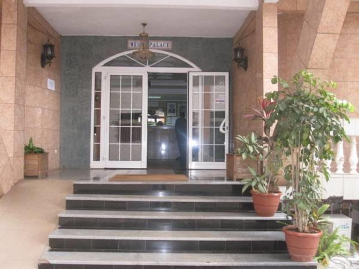 Meumi Palace Yaoundé Εξωτερικό φωτογραφία