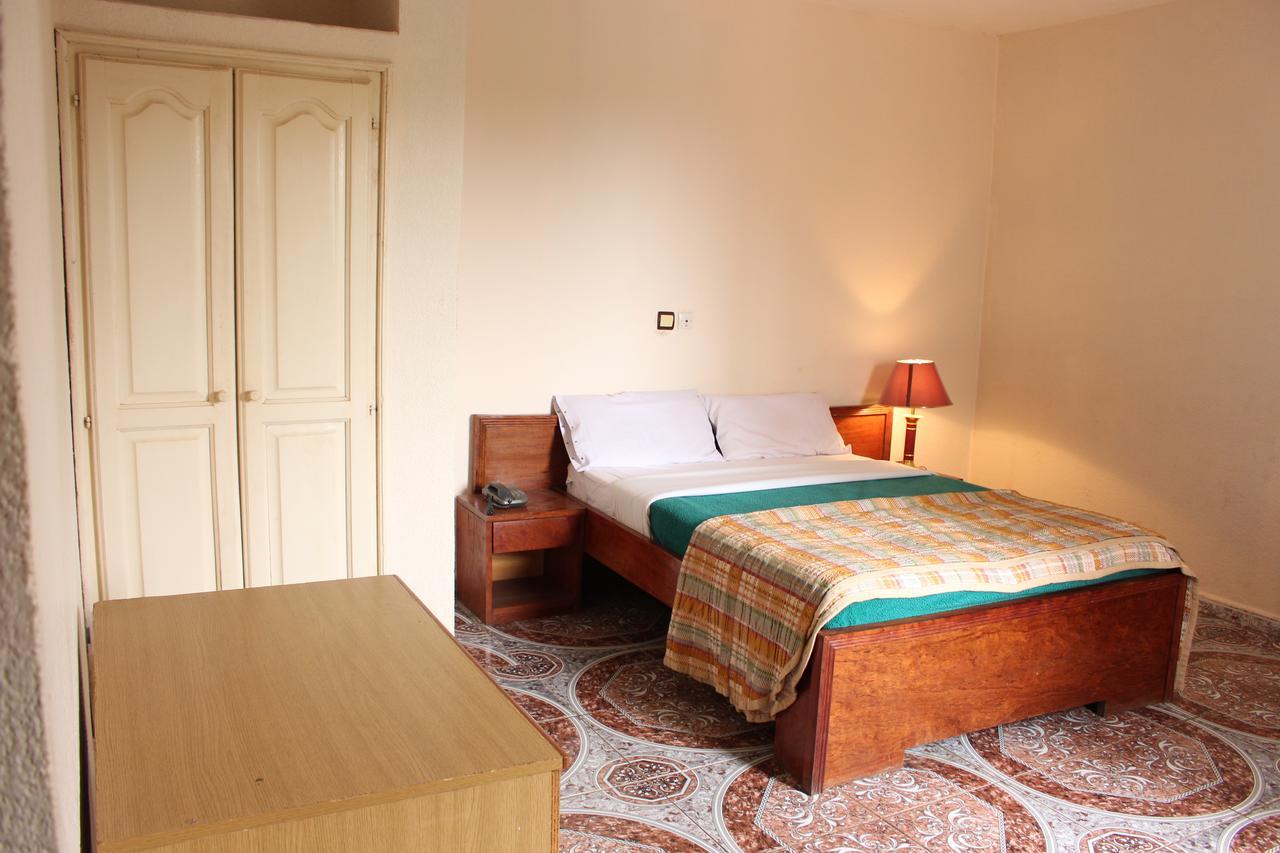 Meumi Palace Yaoundé Εξωτερικό φωτογραφία