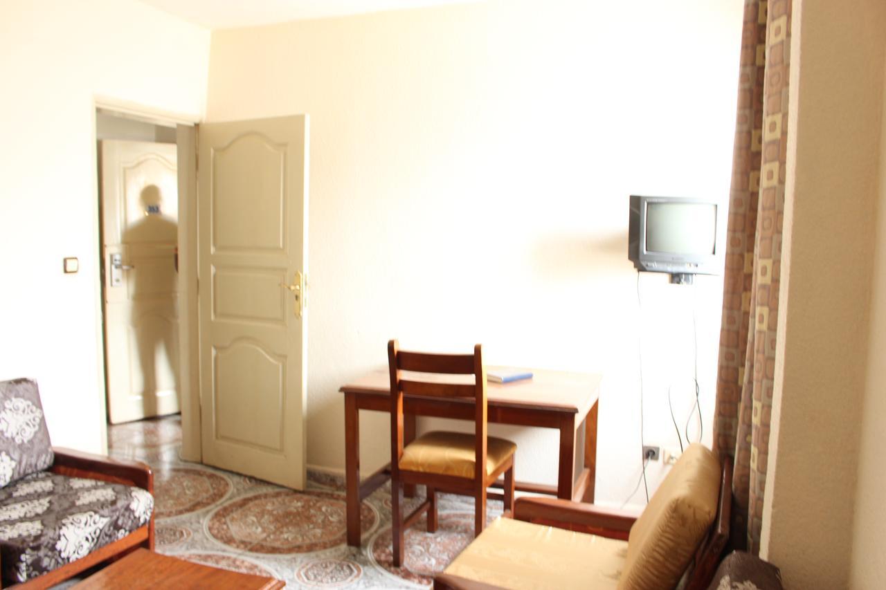 Meumi Palace Yaoundé Εξωτερικό φωτογραφία